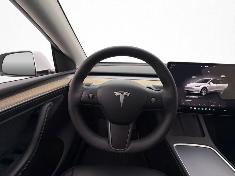 Tesla Model Y bild 16