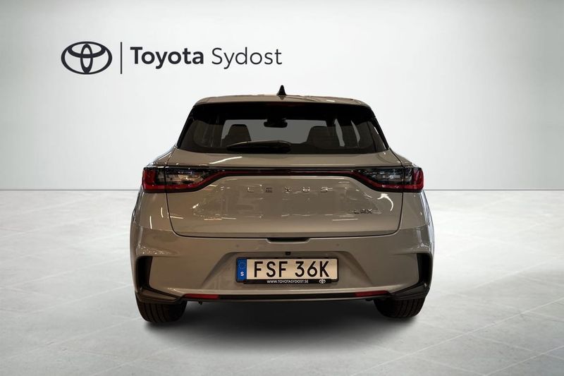Lexus LBX bild 4