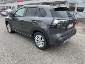 Suzuki S-CROSS bild 6