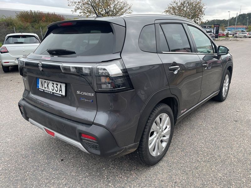 Suzuki S-CROSS bild 5