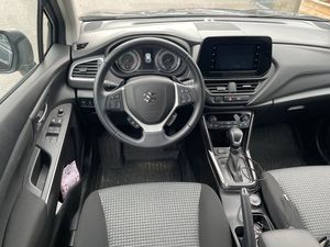 Suzuki S-CROSS bild 10