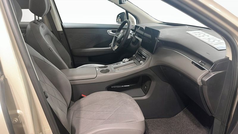 MG S6 EV bild 3