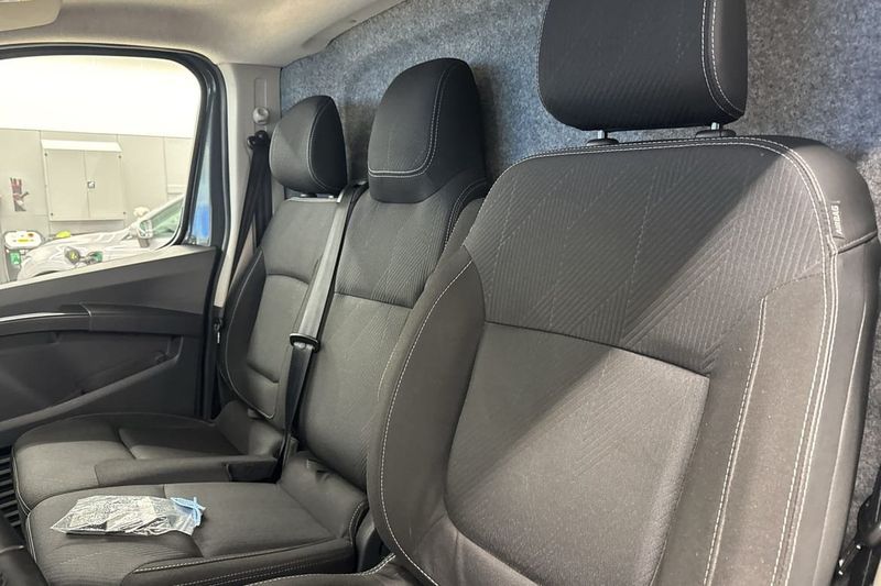 Renault Trafic bild 16