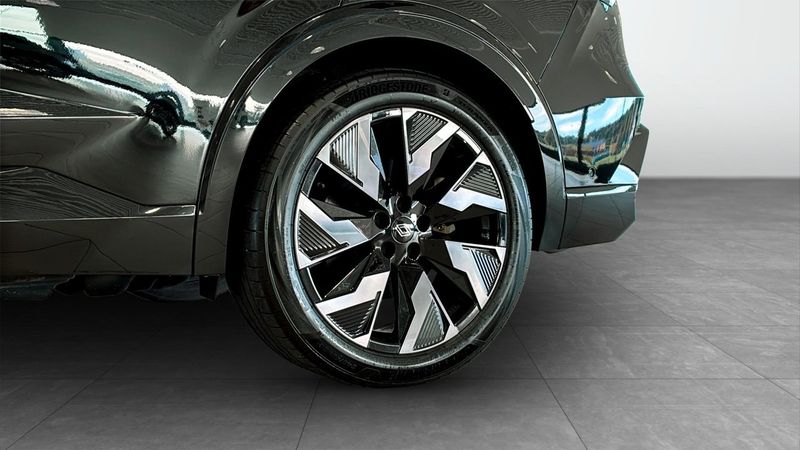 Renault Rafale bild 10
