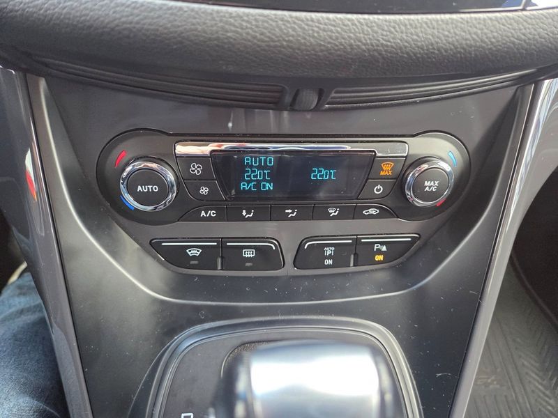 Ford Kuga bild 21