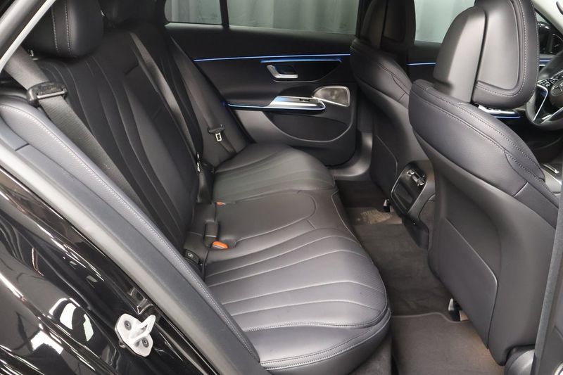 Mercedes E300 bild 13