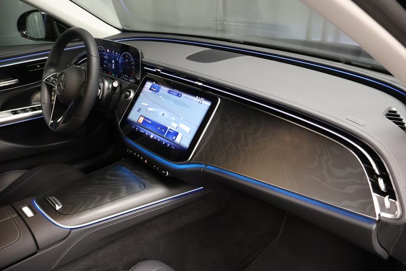 Mercedes E300 bild 9