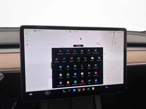 Tesla Model Y bild 19