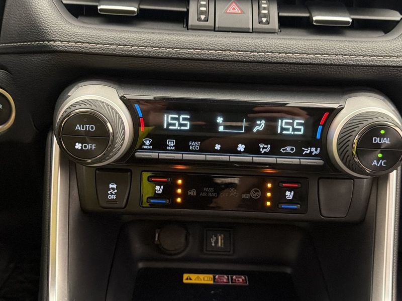 Toyota RAV4 bild 28