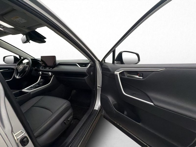 Toyota RAV4 bild 31