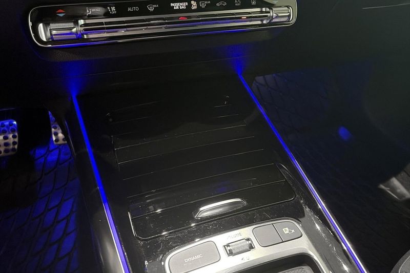 Mercedes GLA250 bild 17