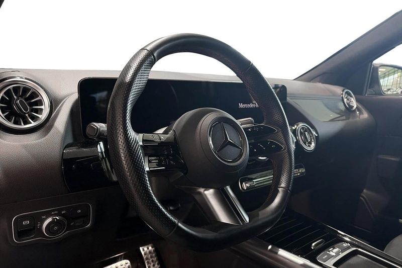 Mercedes GLA250 bild 6