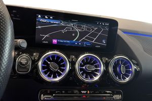 Mercedes GLA250 bild 10