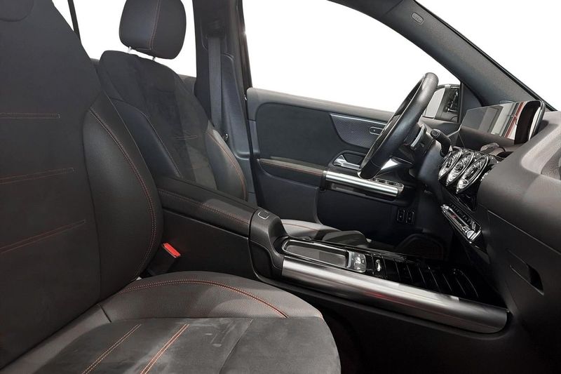 Mercedes GLA250 bild 4