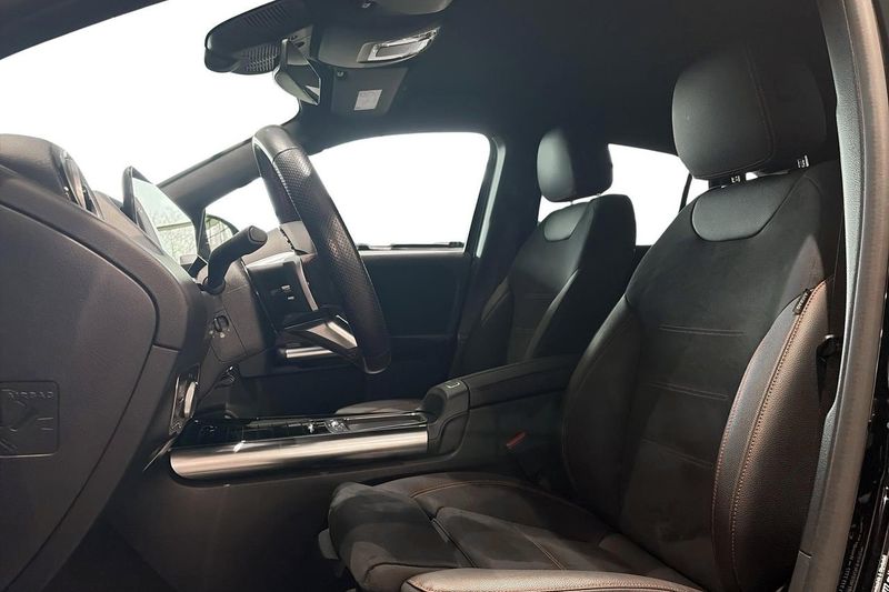 Mercedes GLA250 bild 5
