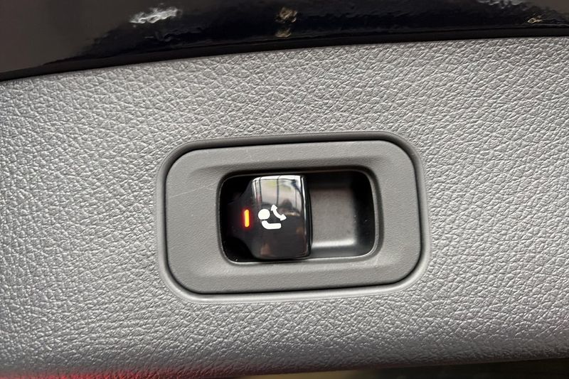 Mercedes GLC300 bild 22