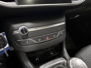 Peugeot 308 bild 12