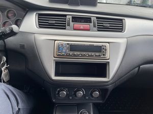 Mitsubishi Lancer bild 18