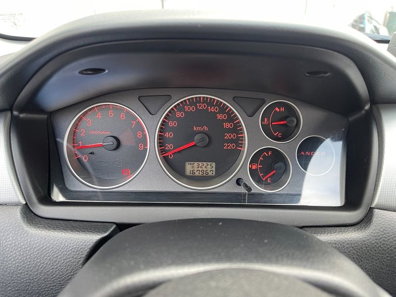 Mitsubishi Lancer bild 16