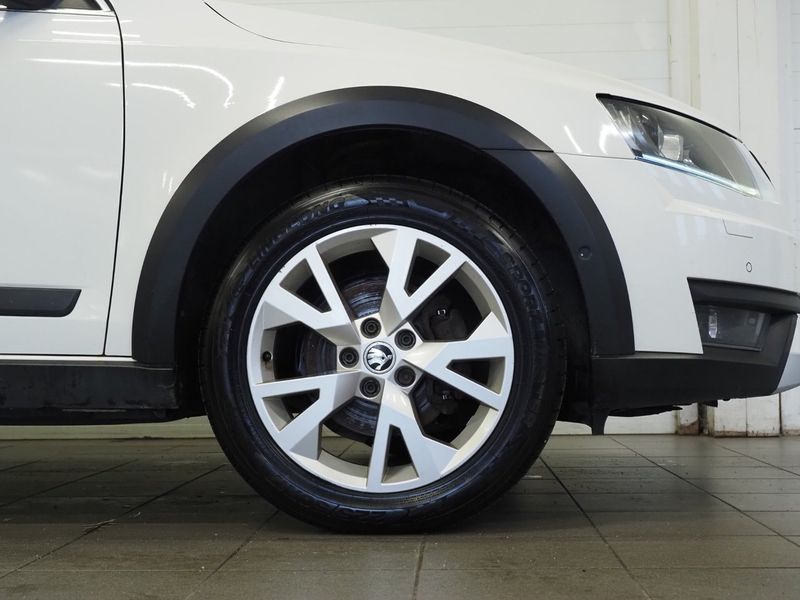 Skoda Octavia bild 8