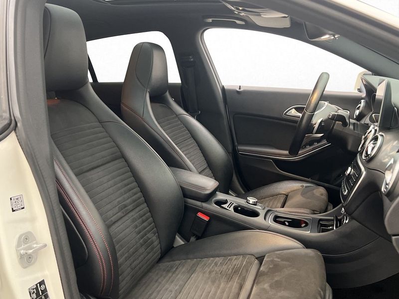 Mercedes CLA200 bild 25