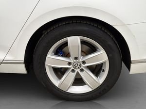 Volkswagen Passat bild 35