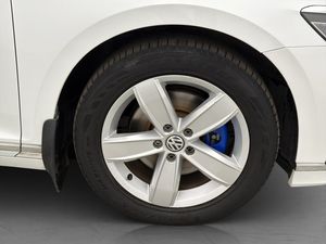 Volkswagen Passat bild 37