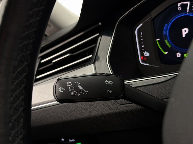 Volkswagen Passat bild 12