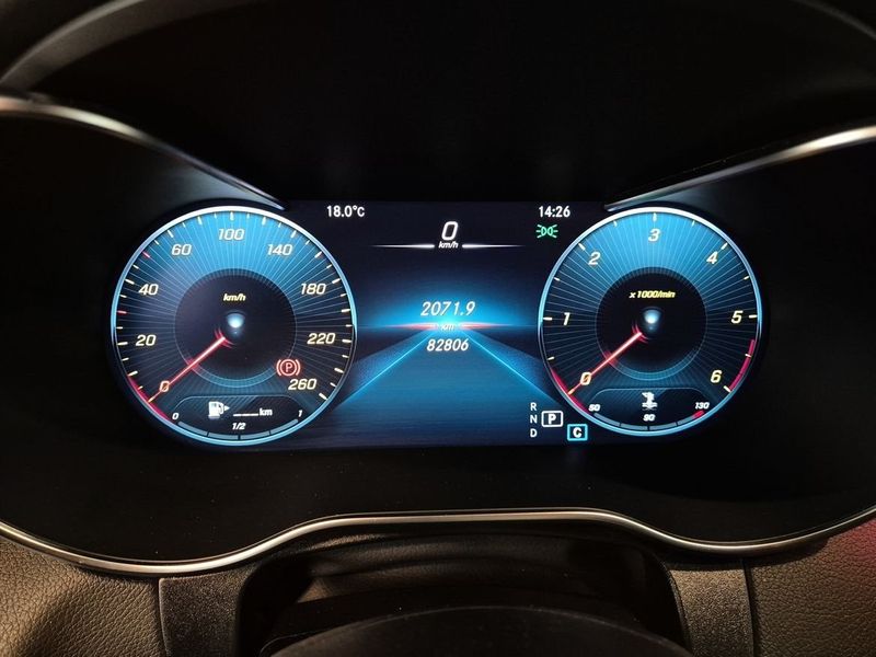 Mercedes GLC220 bild 12