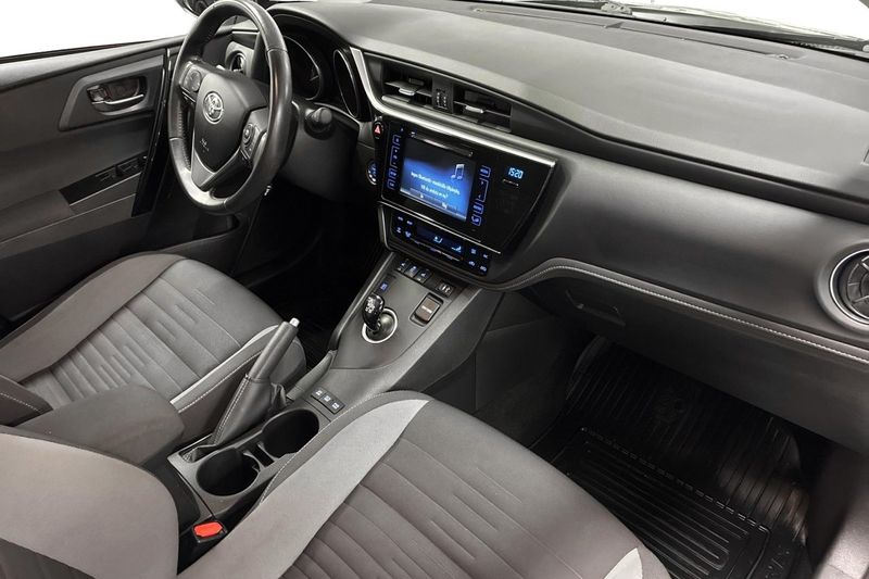 Toyota Auris bild 15