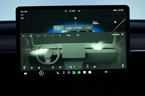 Tesla Model Y bild 19