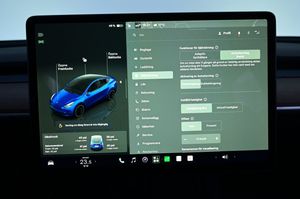 Tesla Model Y bild 15