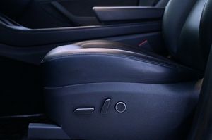 Tesla Model Y bild 11