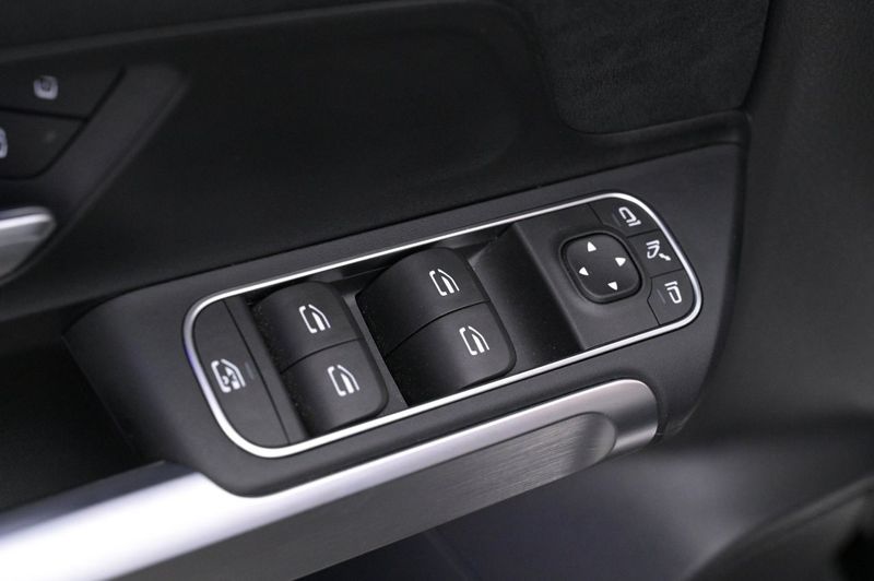 Mercedes EQB300 bild 11