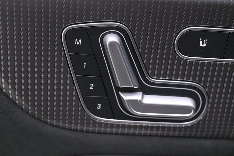 Mercedes EQB300 bild 12