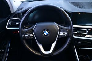 BMW 330 bild 7