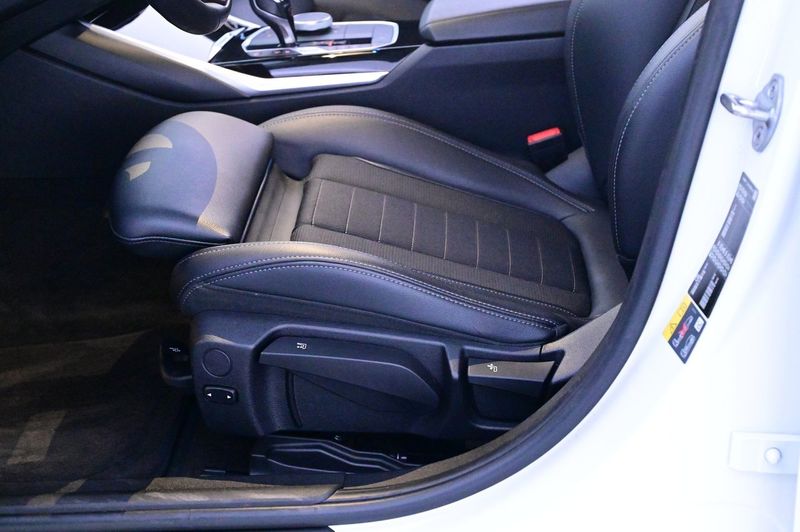BMW 330 bild 11
