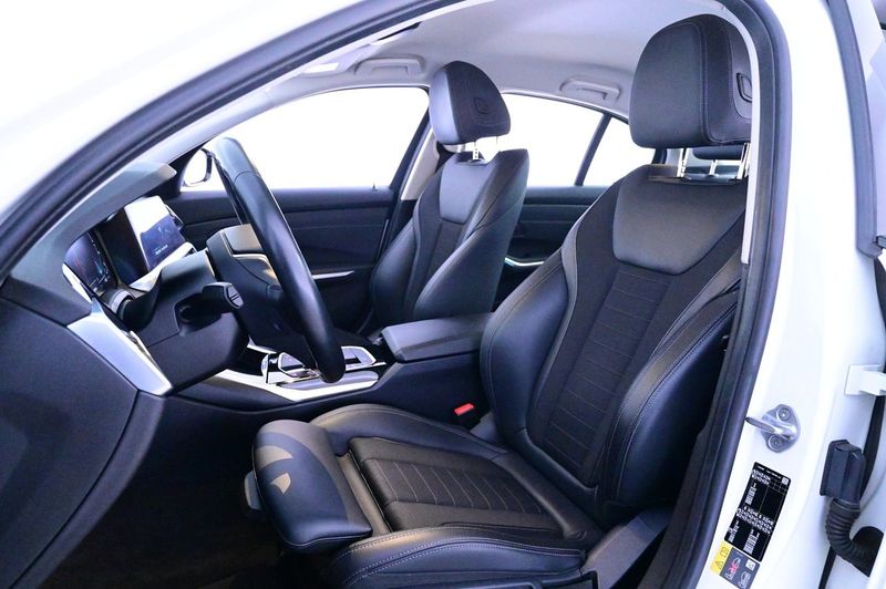 BMW 330 bild 9
