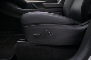 Tesla Model Y bild 11