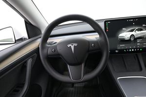 Tesla Model Y bild 7