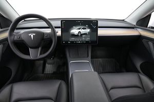 Tesla Model Y bild 6