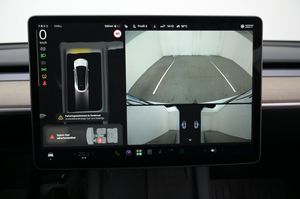 Tesla Model Y bild 18