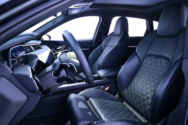Audi Q8 e-tron bild 10