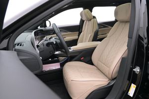 Cadillac Lyriq bild 10