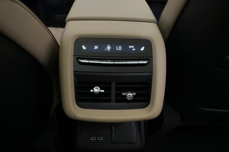 Cadillac Lyriq bild 24