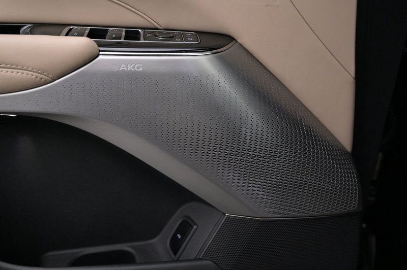 Cadillac Lyriq bild 11