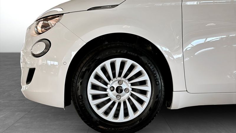 Fiat 500e bild 9