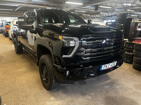 Chevrolet Silverado 2500 HD Crew Cab 6.6 V8 Duramax 4WD Euro 6 - 2024