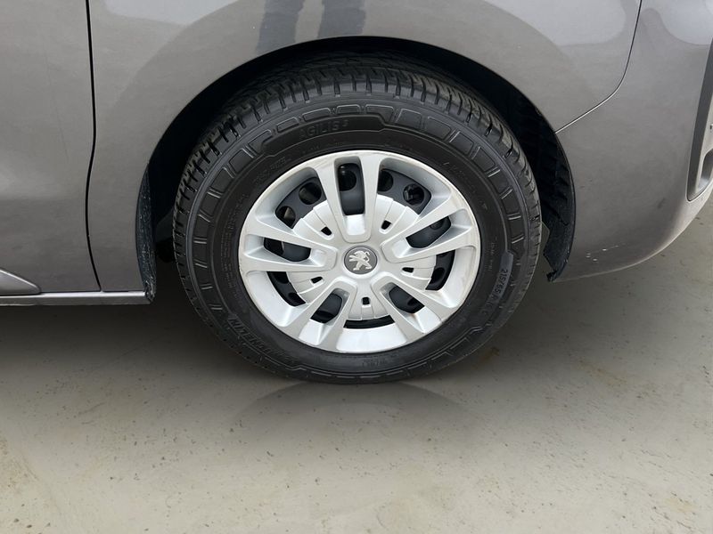 Peugeot e-Expert bild 32