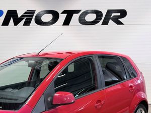 Ford Fiesta bild 2